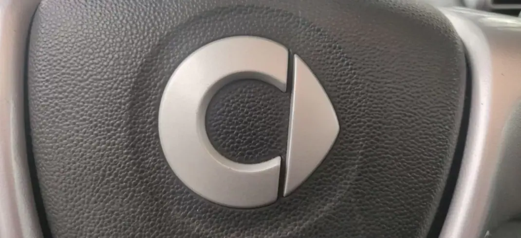 Smart Fortwo Cabrio 2010 - 6990 EUR, 155500 km - AUTO.MOTO.pt - 155500km - foto 29 de 37