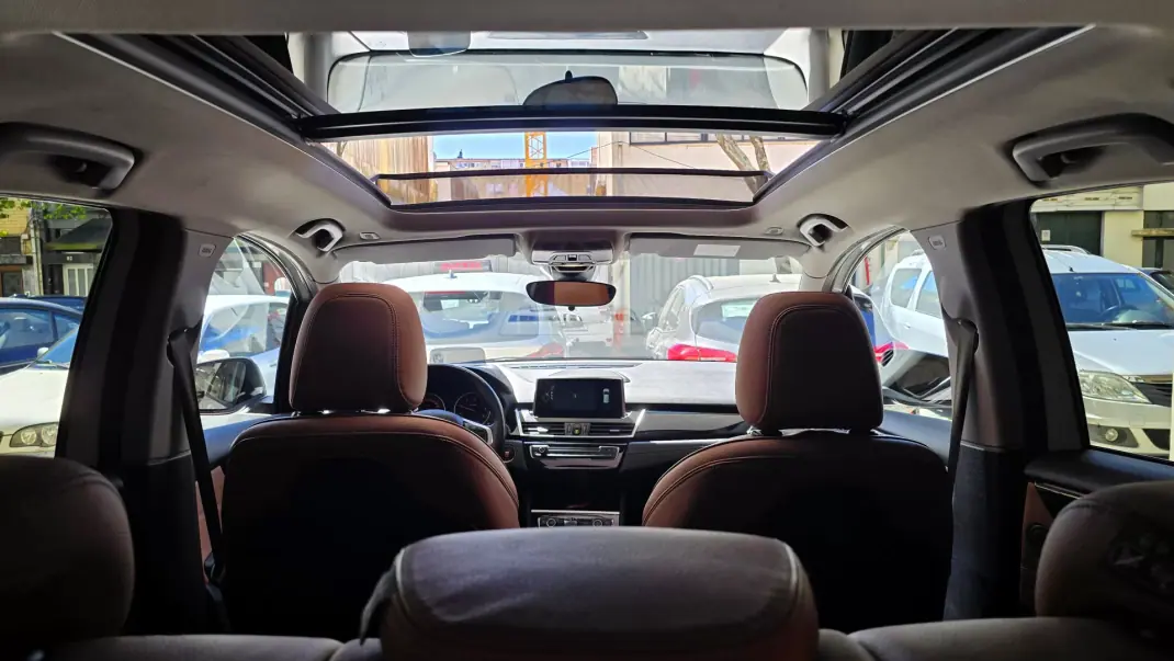 BMW 216 Active Tourer 2017 - 16990 EUR, 118407 km - AUTO.MOTO.pt - 118407km - foto 71 de 72