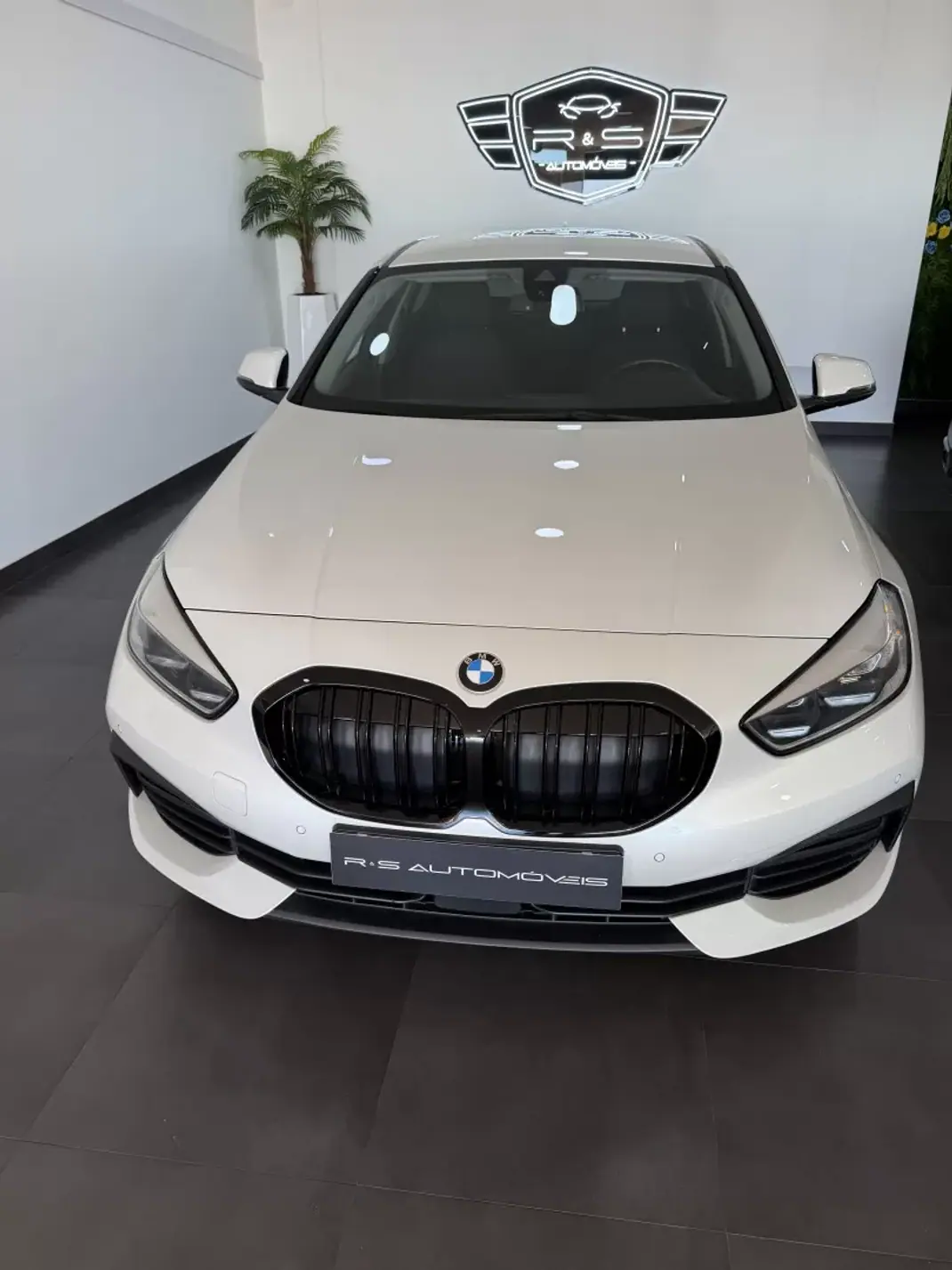 BMW 116 2020 - 16750 EUR, 170000 km - 170000km - foto 2 de 11