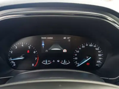 Ford Focus 2020 - 15990 EUR, 97000 km - AUTO.MOTO.pt - 97000km - foto 25 de 42
