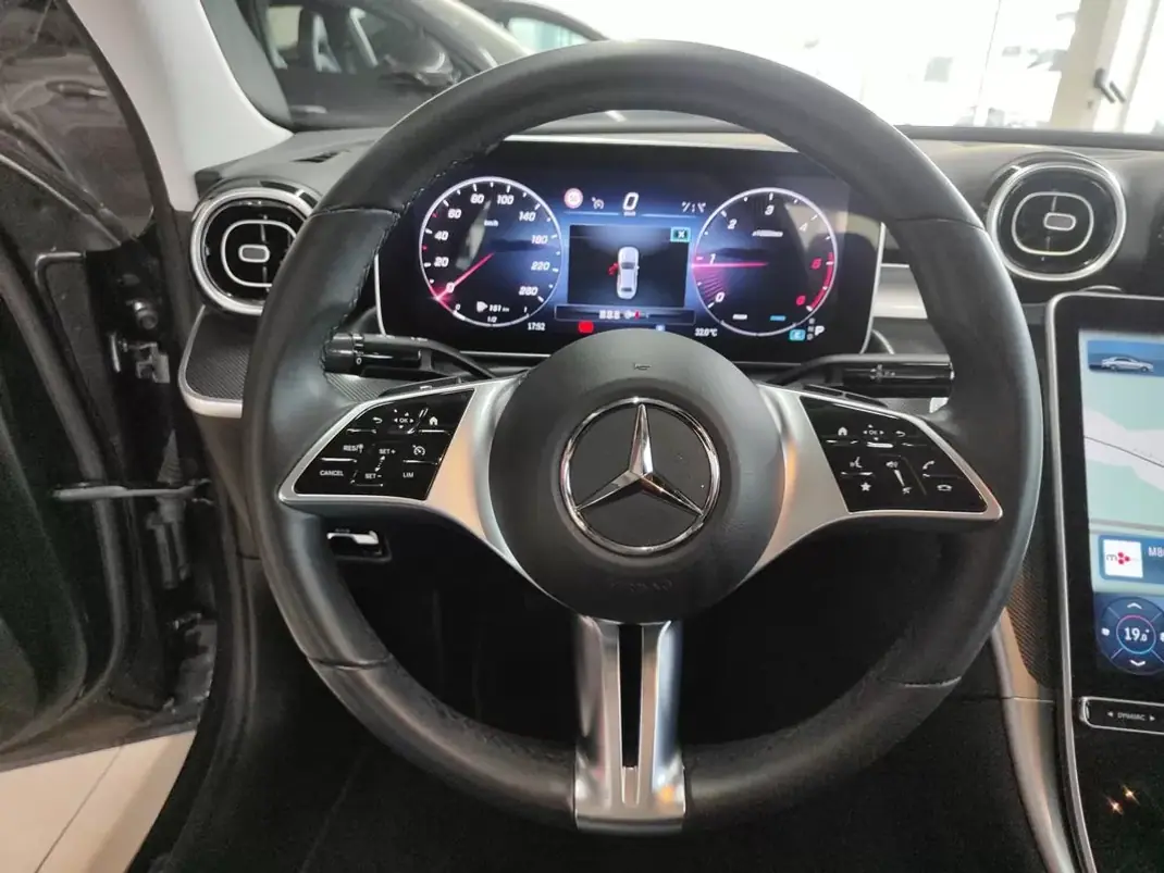 Mercedes-Benz C 220 2022 - 38600 EUR, 48000 km - AUTO.MOTO.pt - 48000km - foto 30 de 41
