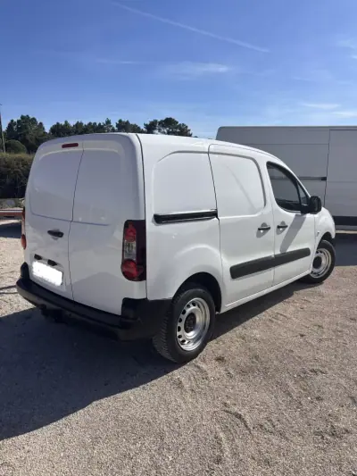 Citroën Berlingo 2016 - 7900 EUR, 235000 km - foto 2 de 9