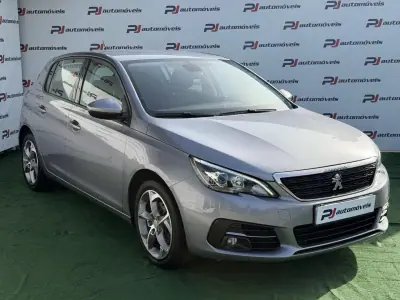 Peugeot 308 2020 - 12990 EUR, 128157 km - AUTO.MOTO.pt - 128157km - foto 5 de 13