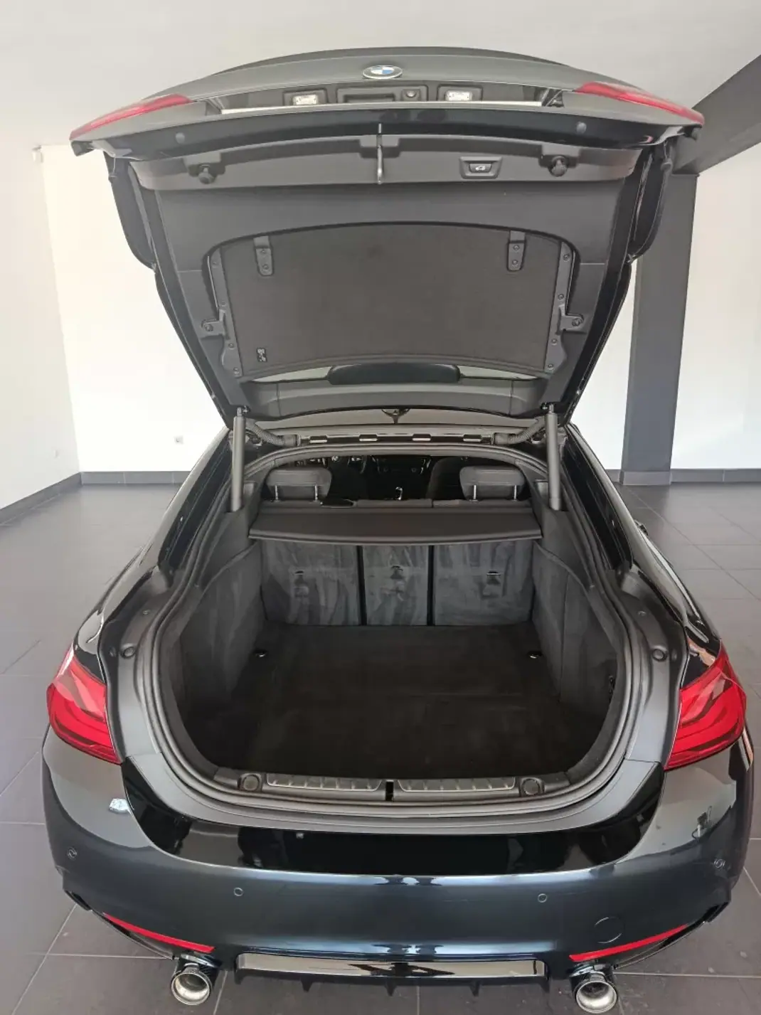 BMW 420 Gran Coupé 2017 - 26300 EUR, 166000 km - 166000km - foto 11 de 42