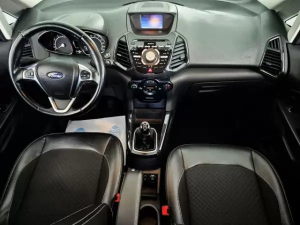Ford EcoSport 2017 - 10750 EUR, 165000 km - AUTO.MOTO.pt - 165000km - foto 5 de 9