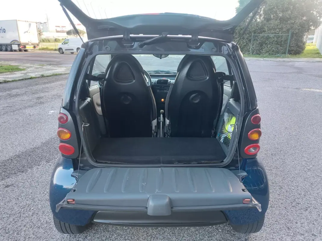 Smart Fortwo Cabrio 2006 - 3890 EUR, 292779 km - AUTO.MOTO.pt - 292779km - foto 15 de 19