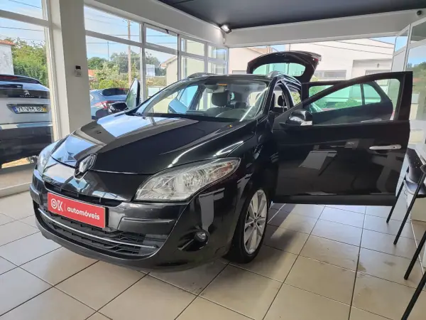 Renault Mégane 2009 - 4500 EUR, 232000 km - 232000km - foto 21 de 36