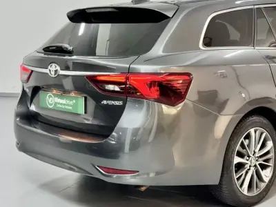 Toyota Avensis Touring Sports 2015 - 13750 EUR, 144000 km - AUTO.MOTO.pt - 144000km - foto 7 de 58