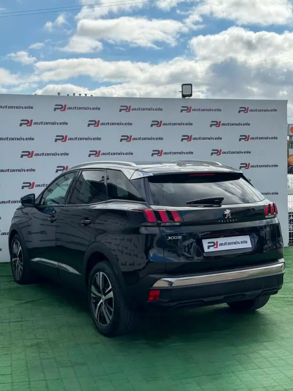 Peugeot 3008 2017 - 18500 EUR, 83995 km - AUTO.MOTO.pt - 83995km - foto 10 de 28