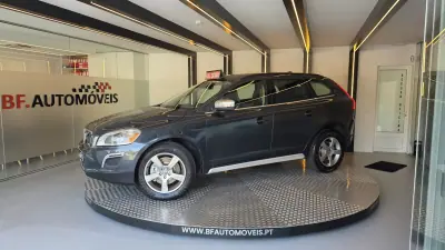 Volvo XC 60 2010 - 15900 EUR, 176365 km - AUTO.MOTO.pt - 176365km - foto 14 de 55