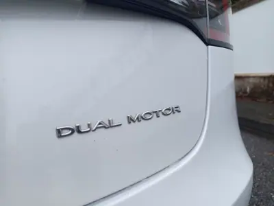 Tesla Model 3 2021 - 26490 EUR, 93800 km - AUTO.MOTO.pt - 93800km - foto 9 de 15