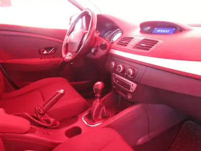 Renault Mégane 2013 - 4950 EUR, 374890 km - 374890km - foto 7 de 11