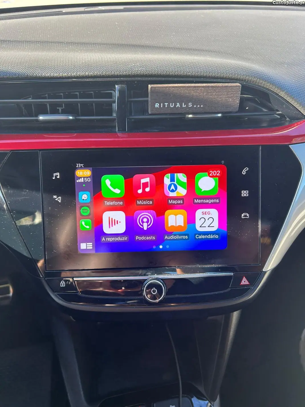 Opel Corsa 2021 - 13900 EUR, 90000 km - AUTO.MOTO.pt - 90000km - foto 6 de 8