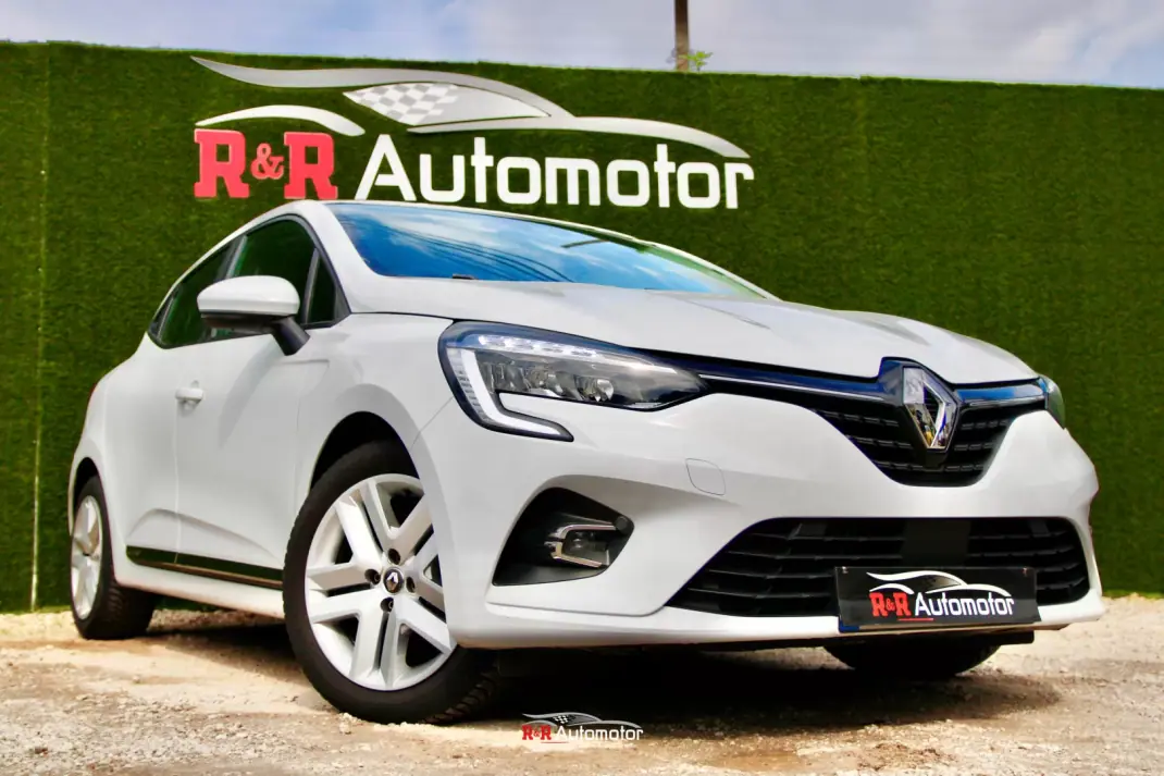 Renault Clio 2020 - 13700 EUR, 97000 km - AUTO.MOTO.pt - 97000km - foto 6 de 37