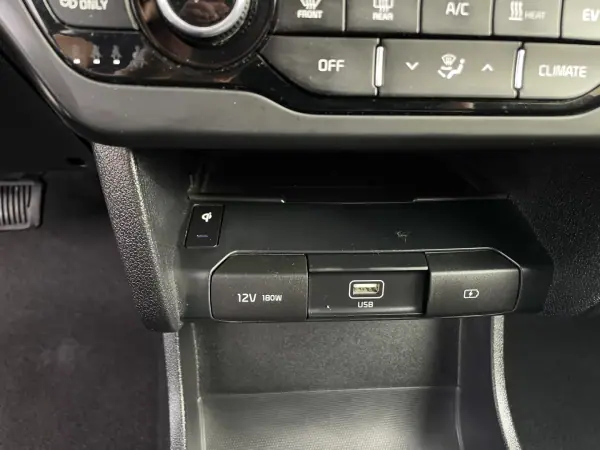 Kia e-Niro 2019 - 21500 EUR, 84859 km - 84859km - foto 36 de 42
