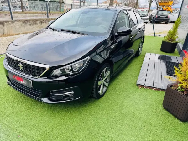 Peugeot 308 SW 2020 - 16999 EUR, 150000 km - AUTO.MOTO.pt - 150000km - foto 5 de 23
