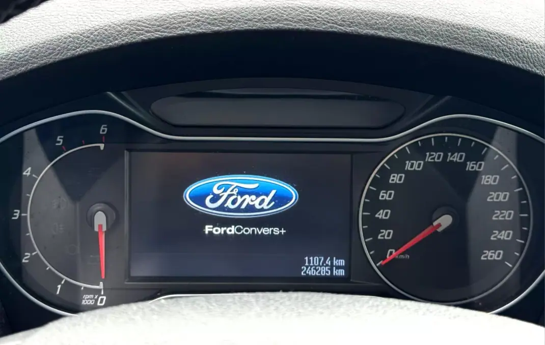 Ford S-Max 2012 - 9750 EUR, 246285 km - AUTO.MOTO.pt - 246285km - foto 12 de 17