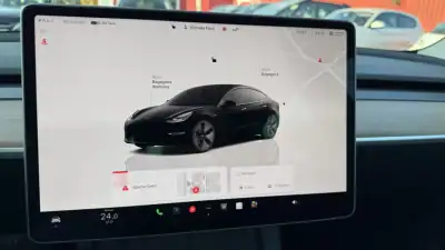 Tesla Model 3 2022 - 31900 EUR, 57000 km - AUTO.MOTO.pt - 57000km - foto 18 de 47