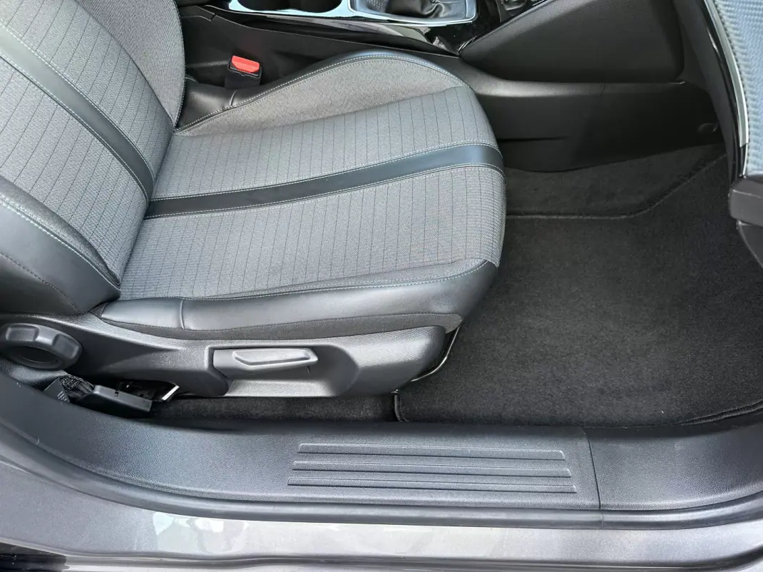 Peugeot 2008 2021 - 14900 EUR, 160000 km - 160000km - foto 64 de 66