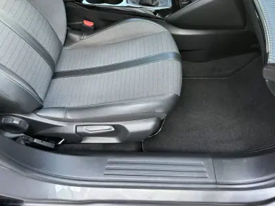 Peugeot 2008 2021 - 14900 EUR, 160000 km - AUTO.MOTO.pt - 160000km - foto 64 de 66