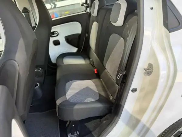 Renault Twingo 2021 - 13900 EUR, 48785 km - AUTO.MOTO.pt - 48785km - foto 10 de 22