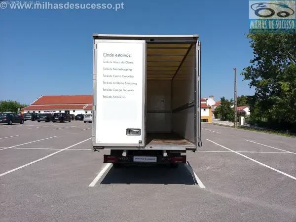 Iveco 2015 - 17850 EUR, 206000 km - AUTO.MOTO.pt - 206000km - foto 8 de 15