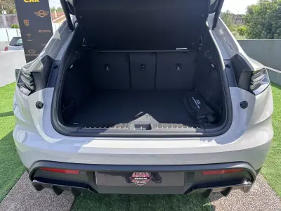 Porsche Macan 2026 - 129000 EUR, 2200 km - AUTO.MOTO.pt - 2200km - foto 85 de 85
