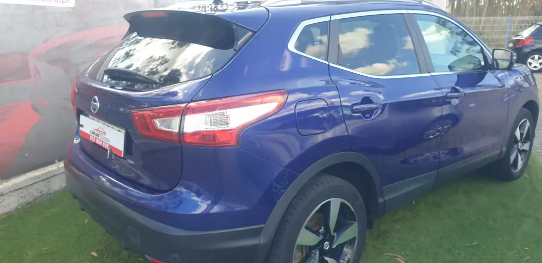 Nissan Qashqai 2015 - 14950 EUR, 104000 km - AUTO.MOTO.pt - 104000km - foto 5 de 13