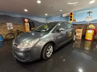 Citroën C4 2012 - 4000 EUR, 314828 km - AUTO.MOTO.pt - 314828km - foto 4 de 18