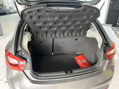 SEAT Ibiza 2016 - 10900 EUR, 186942 km - AUTO.MOTO.pt - 186942km - foto 25 de 25