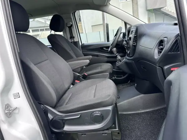 Mercedes-Benz Vito Tourer 2018 - 24900 EUR, 175000 km - AUTO.MOTO.pt - 175000km - foto 49 de 49