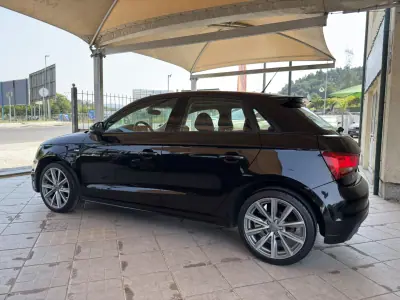 Audi A1 Sportback 2014 - 15750 EUR, 119146 km - 119146km - foto 5 de 26