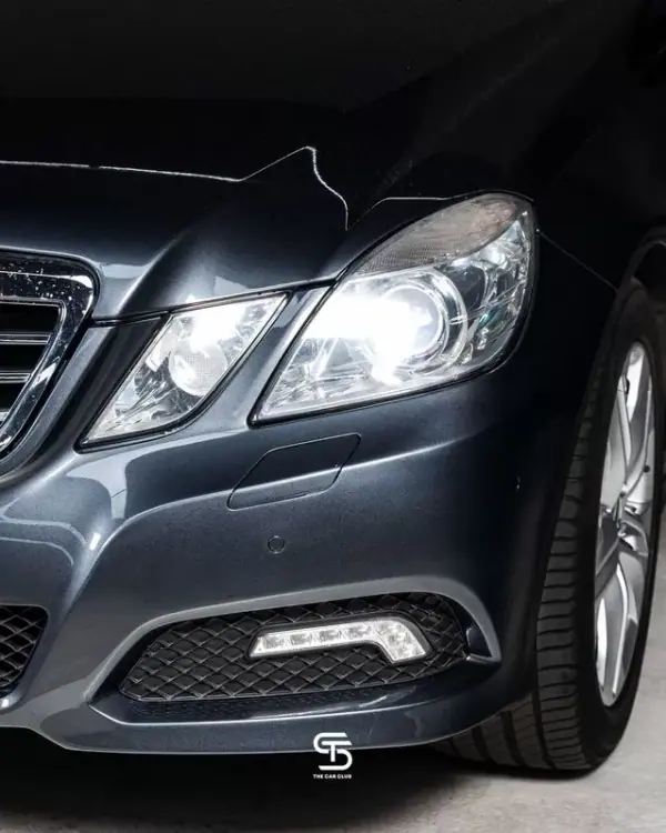 Mercedes-Benz E 220 2009 - 13950 EUR, 217989 km - AUTO.MOTO.pt - 217989km - foto 9 de 19