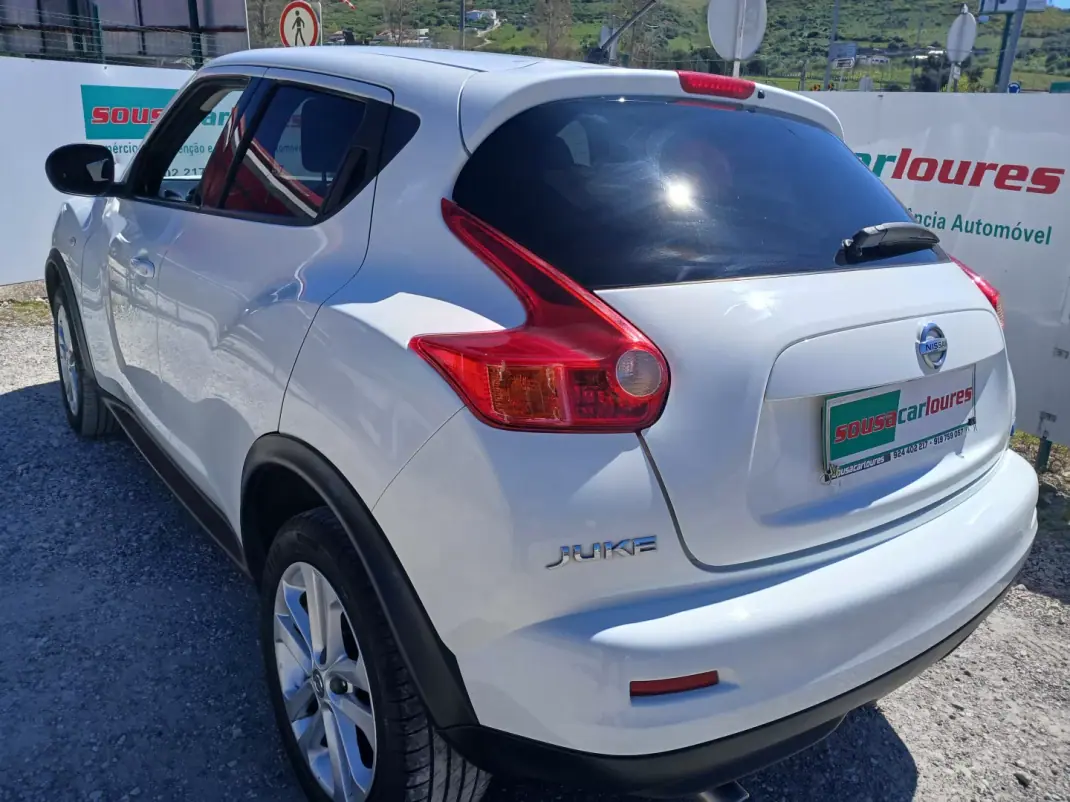 Nissan Juke 2013 - 9900 EUR, 175575 km - AUTO.MOTO.pt - 175575km - foto 12 de 27