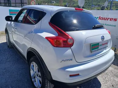 Nissan Juke 2013 - 9900 EUR, 175575 km - AUTO.MOTO.pt - 175575km - foto 12 de 27