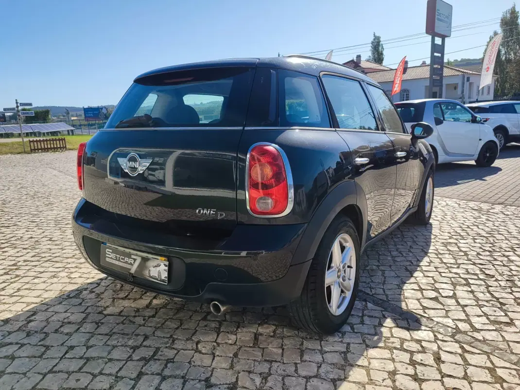 MINI Countryman 2012 - 8900 EUR, 135000 km - 135000km - foto 8 de 19