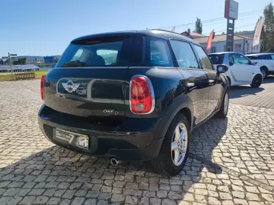 MINI Countryman 2012 - 8900 EUR, 135000 km - 135000km - foto 8 de 19