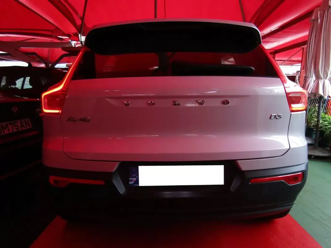 Volvo XC 40 2021 - 26199 EUR, 155000 km - 155000km - foto 18 de 28