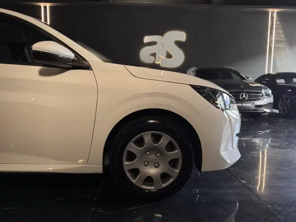 Peugeot 208 2021 - 13990 EUR, 67500 km - AUTO.MOTO.pt - 67500km - foto 2 de 23