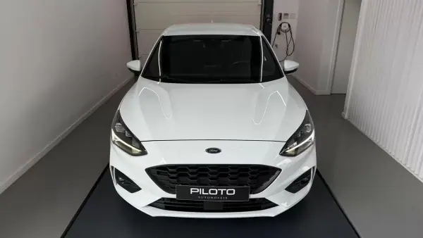 Ford Focus 2020 — foto 3 de 30