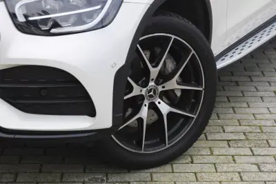 Mercedes-Benz GLC 300 2022 - 48900 EUR, 141780 km - AUTO.MOTO.pt - 141780km - foto 10 de 36
