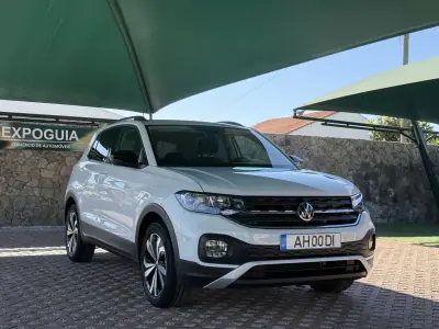 Volkswagen T-Cross 2021 - 18800 EUR, 60157 km - AUTO.MOTO.pt - 60157km - foto 2 de 20
