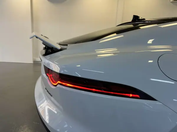 Jaguar F-Type 2019 - 47990 EUR, 45000 km - AUTO.MOTO.pt - 45000km - foto 33 de 47