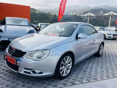 Volkswagen EOS 2006 - 10950 EUR, 165153 km - AUTO.MOTO.pt - 165153km - foto 3 de 17