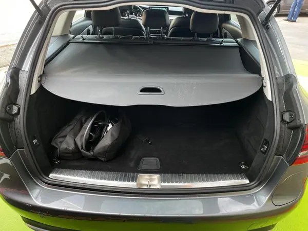 Mercedes-Benz C 300 2020 - 34900 EUR, 159000 km - AUTO.MOTO.pt - 159000km - foto 26 de 27