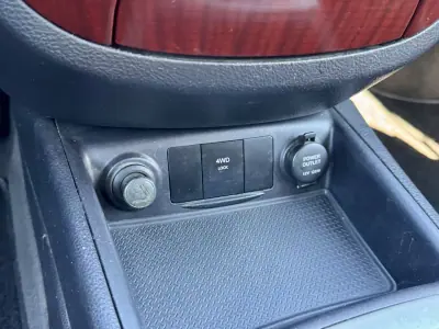 Hyundai Santa Fe 2006 - 8990 EUR, 331000 km - AUTO.MOTO.pt - 331000km - foto 12 de 23