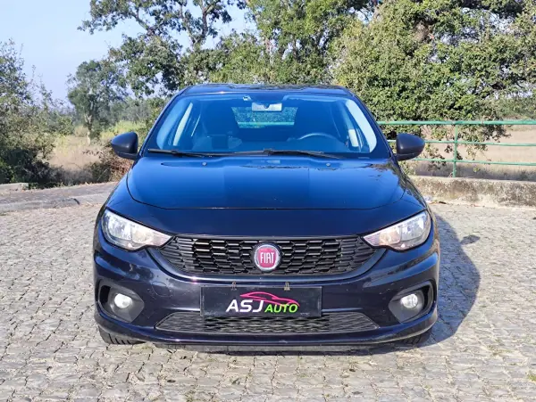 Fiat Tipo 2019 - 8900 EUR, 124662 km - AUTO.MOTO.pt - 124662km - foto 3 de 22