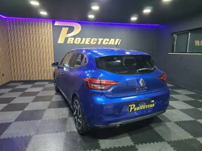 Renault Clio 2021 - 14900 EUR, 56000 km - AUTO.MOTO.pt - 56000km - foto 12 de 25