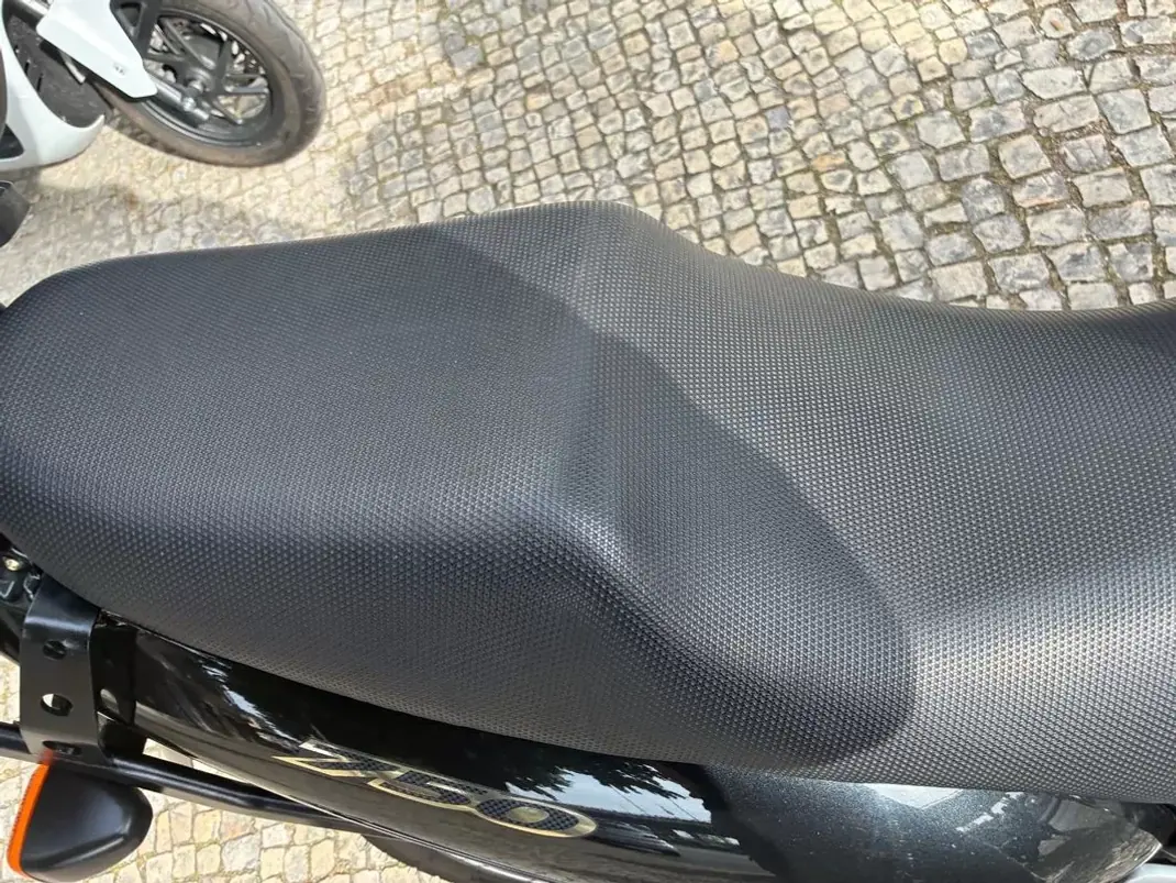 Suzuki GSX 1250FA 2000 - 1900 EUR, 41199 km - AUTO.MOTO.pt - 41199km - foto 14 de 18