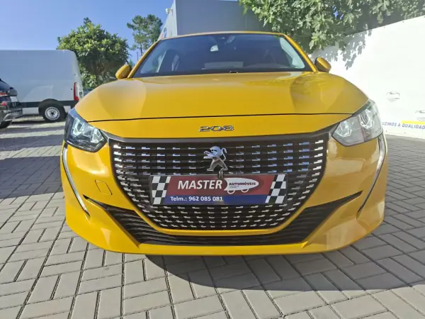 Peugeot 208 2021 - 13565 EUR, 71607 km - AUTO.MOTO.pt - 71607km - foto 23 de 37